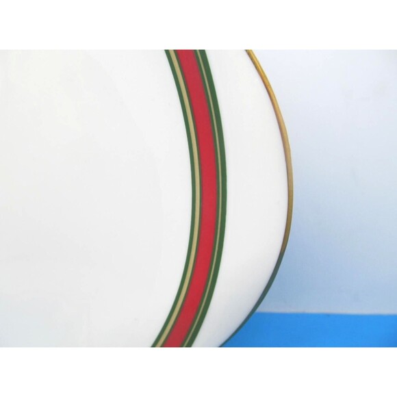 Royal Doulton Ribbon 10 1/2" Handled Cake Plate - Picture 3 of 9